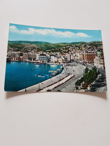 AK Trieste. La riva.