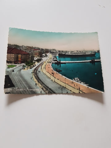 AK Trieste. Passeggiata.