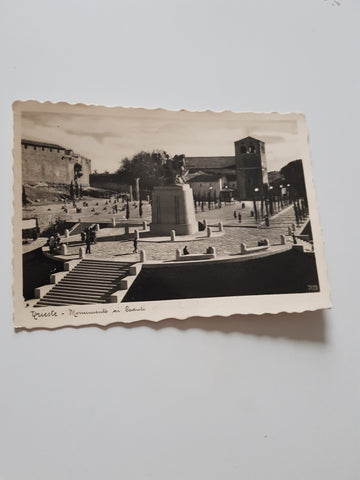 AK Trieste. Monumento ai Caduti.