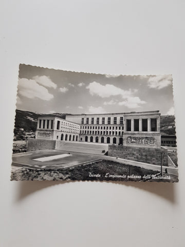 AK Trieste. L'Imponente palazzo dell'Universita.