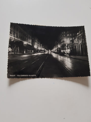 AK Trieste Via Carducci di Notte.