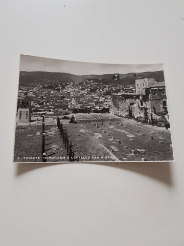 AK Trieste Panorama e Castello San Giusto.