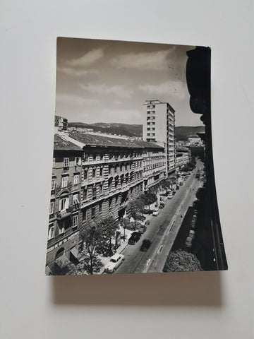 AK Trieste. Via Battisti.