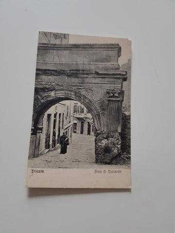 AK Trieste. Arco di Riccardo.