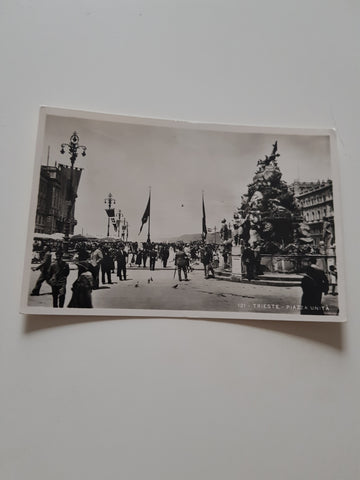 AK Trieste - Piazza Unita.