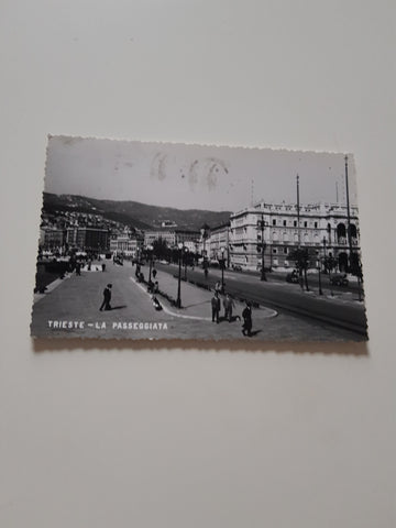 AK Trieste La Passeggiata.