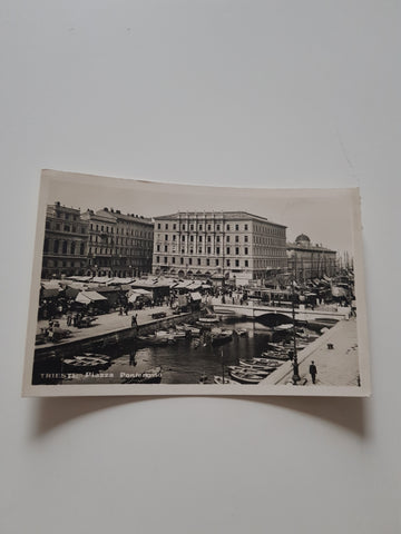 AK Trieste Piazza Ponterosso.