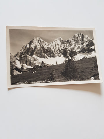 AK Austriahütte mit Dachsteinsüdwand.
