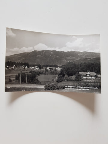 AK St. Magdalen bei Villach mit Melcherteich, Ruine Landskron und Gerlitzen.
