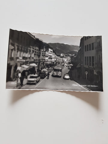 Muster-AK Villach. Hauptplatz mit Gerlitzen.