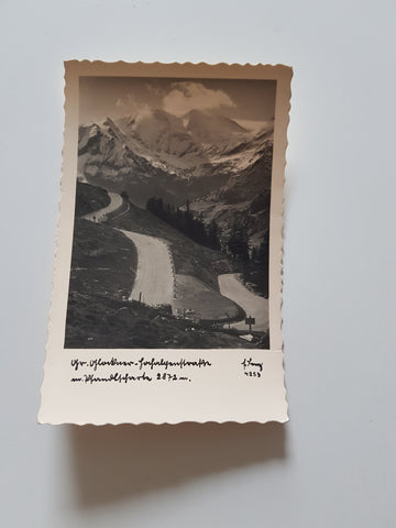 AK Großglockner Hochalpenstraße mit Pfandlscharte. (1936)