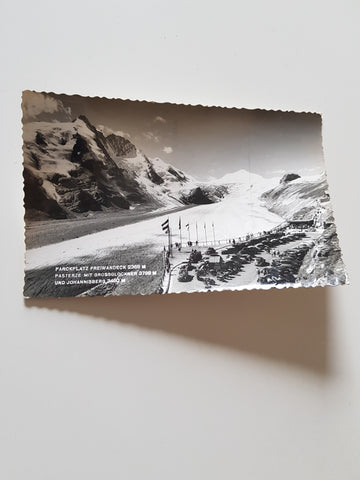 AK Parkplatz Freiwandeck Pasterze mit GRossglockner und Johannisberg.