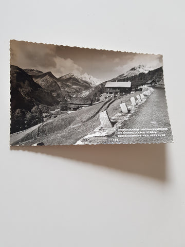 AK Grossglockner-Hochalpenstrasse mit Grossglockner Bergbauernhöfe Heiligenblut.