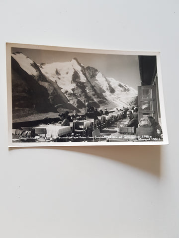 AK Großglockner Hochalpenstraße Terassenblick vom Kaiser Franz Josefshaus auf Großglockner.