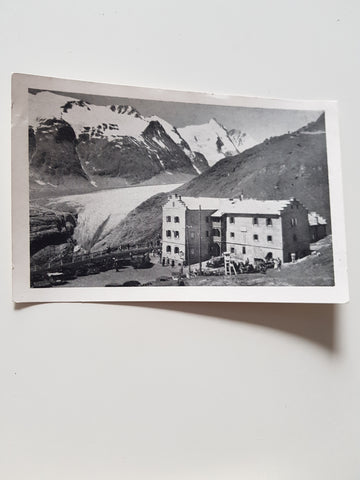 AK Glocknerhaus mit Großglockner und Pasterze.
