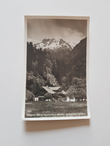 AK Pflüglhof. Alpenhotel im Maltatal mit Sonnblick. (1929)