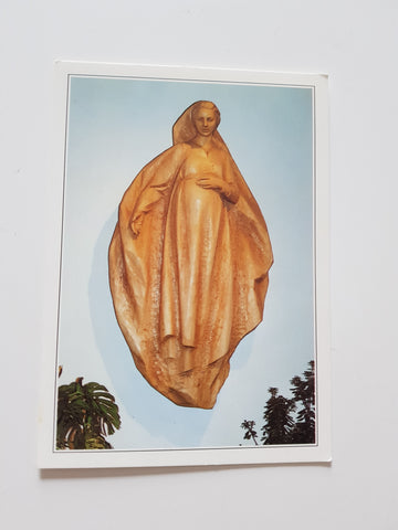 AK Kirche zur Hl. Familie in Lienz. Mutter Gottes von Peter Kostner.