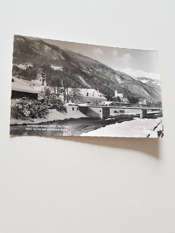 AK Lienz. Motiv aus der Isel mit Schloß Bruck.