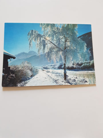 AK Blick gegen Lienzer Dolomiten mit Fluß: Isel bei Ainet.