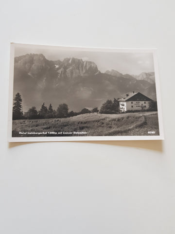 AK Hotel Iselsbergerhof mit Lienzer Dolomiten.