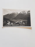 AK Iselsberg. Iselsbergerhof u. Schutzengel Kircherl mit Lienzer Dolomiten. (1938)