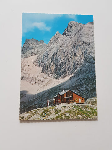 AK Karlsbader-Hütte mit Großer Sandspitze.