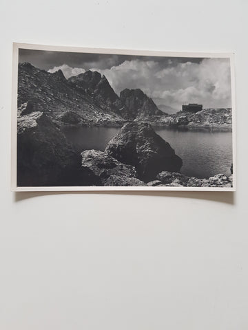 AK Karlsbaderhütte und Laserzsee mit Kl. u. Gr. Gamswiesenspitze.