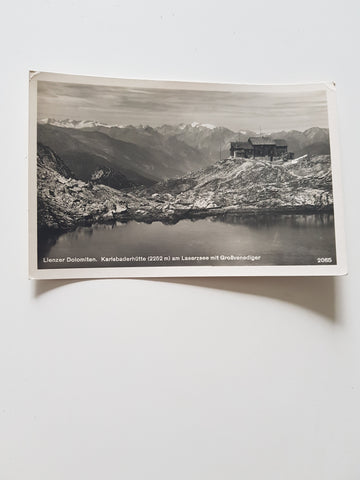 AK Lienzer Dolomiten. Karlsbaderhütte am Laserzsee.