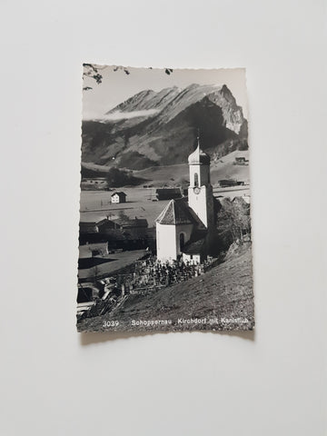AK Schoppernau. Kirchdorf mit Kanisfluh.