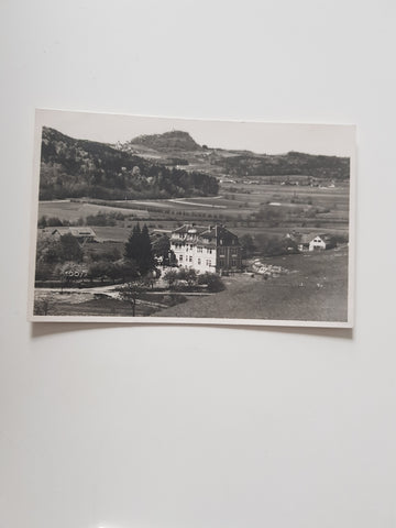 AK Hatzendorf mit Riegersburg. Sanatorium Dr. Lemberg. (1934)