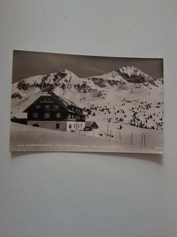 AK Hotel Tauernpasshöhe gegen Plattenkogel u. Gamskarspitze.