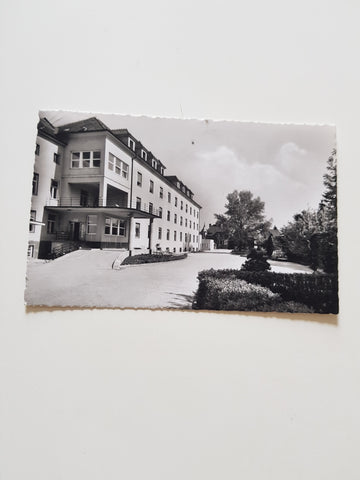AK Graz. XIV. Eckertstrasse 98. Sanatorium Eggenberg Merkur Wechselseitige Krankenversicherungsanstalt.