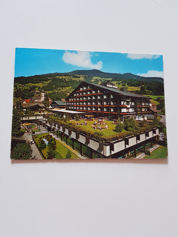 AK Schruns. Löwen-Hotel und Haus des Gastes.