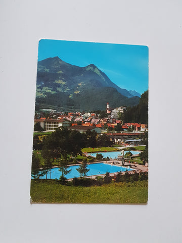 AK Bludenz mit Haldenschwimmbad.