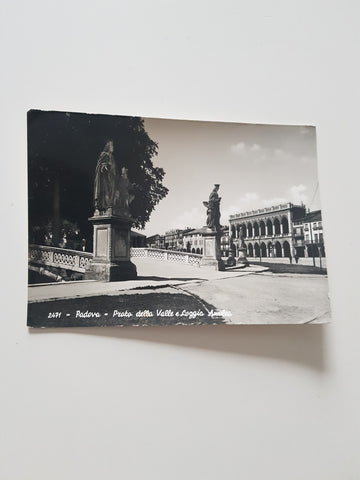 AK Padova. Prato delle Valle e Loggia Amulea.