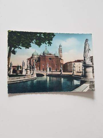AK Padova - Prato della Valle ora Piazza Vitt. Emanuele II. Basilica di S. Giustina.