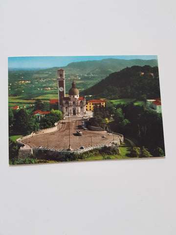 AK Vicenza. Monte Berico. Veduta aerea. Basilica e Piazzale della Vittoria.