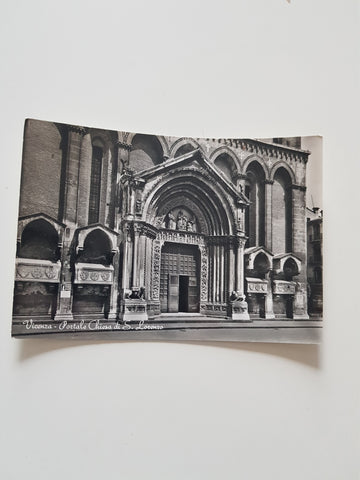 AK Vicenza. Portale Chiesa di S. Lorenzo.