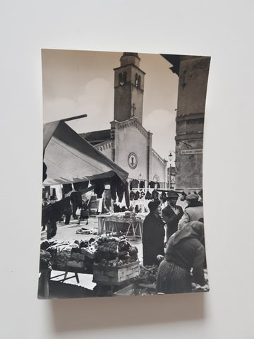 AK Asolo. Giorno di mercato.