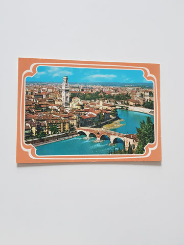 AK Verona. Panorama con Ponte Pietra.