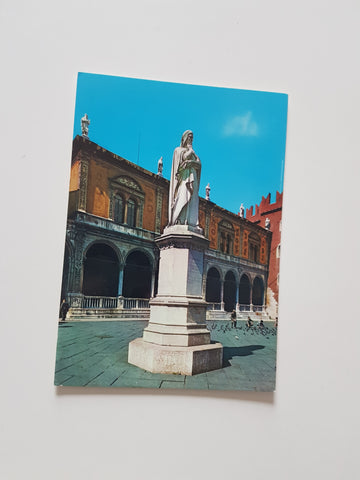 AK Verona. Piazza dei Signori - Monumento a Dante.