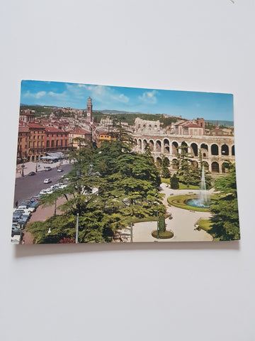 AK Verona. Piazza Bra. Arena e Giardini.