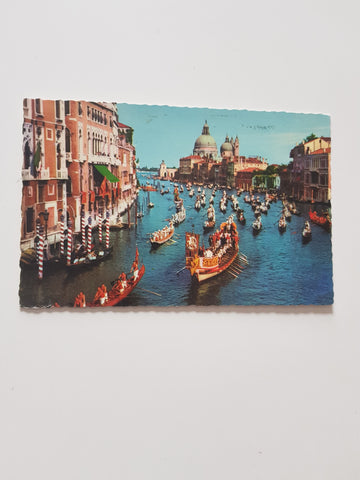 AK Venezia. Canal Grande e Ragata storica.