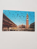 AK Venezia. Piazza S. Marco - Volo di Colombi.