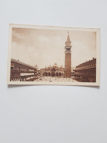 AK Venezia. Piazza S. Marco e Campanile.