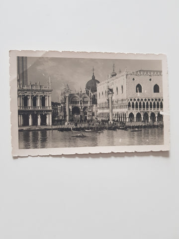 AK Venezia. Palazzo Ducale. Piazzetta vista dalla Laguna.