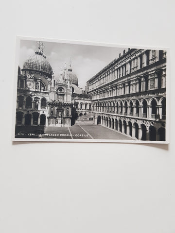 AK Venezia -Palazzo Ducale Cortile.