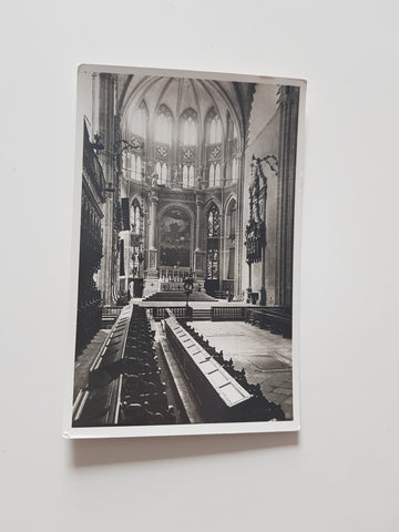 AK Venezia - Basilica di S. Maria Gloriosa dei Frari. La navata di mezzo.