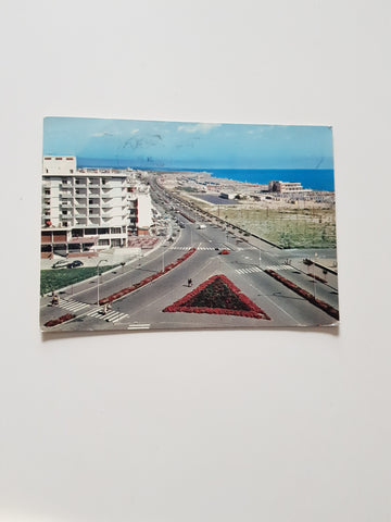 AK Sottomarina Lido. Largo Europa e Lungomare Adriatico.