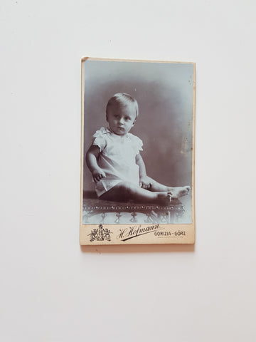 Kleines Porträtfoto Kind (H. Hofmann, Gorizia Görz)